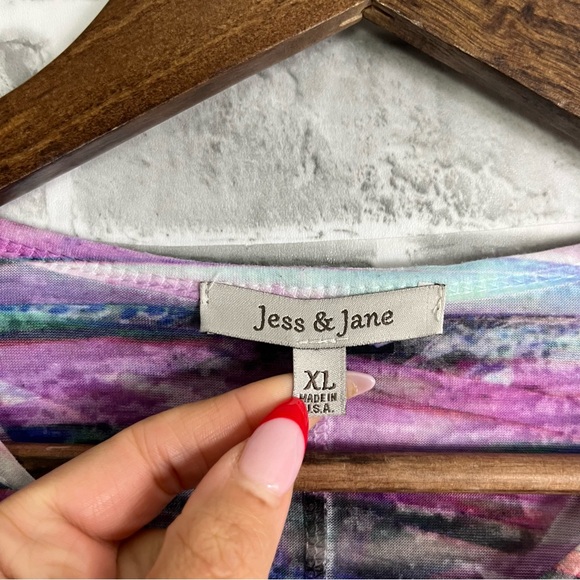 Jess and Jane Artsy Abstract RhinestoneV Neck Lightweight Colorful Blouse Sz XL - Picture 4 of 6